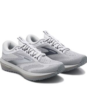 Brooks women Revel 7 Running Shoe Color: Grey/Grey size 9 preowned